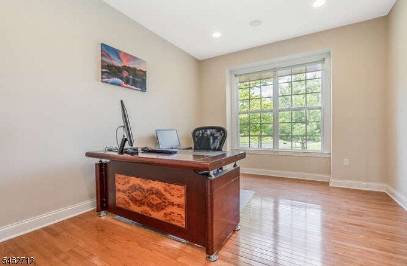 81 Crestview Drive Clinton NJ 08809