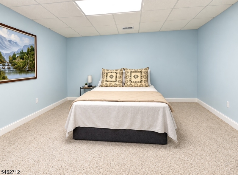 81 Crestview Drive Clinton NJ 08809