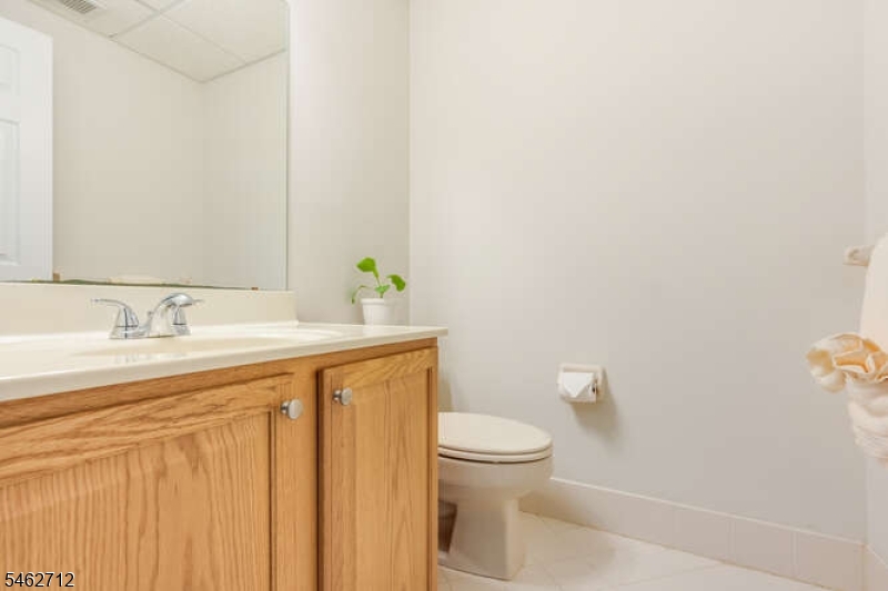 81 Crestview Drive Clinton NJ 08809