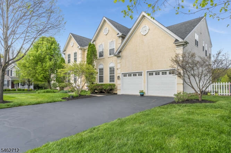 81 Crestview Drive Clinton NJ 08809