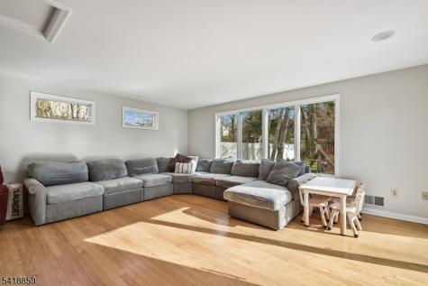 248 Appletree Lane Mountainside NJ 07092