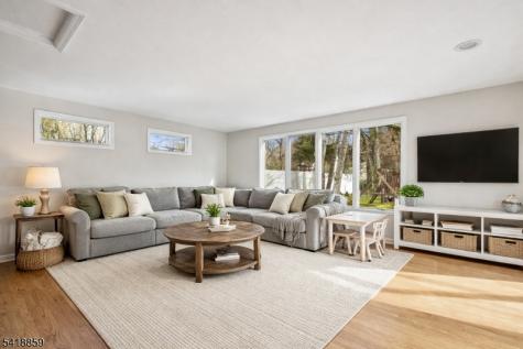 248 Appletree Lane Mountainside NJ 07092