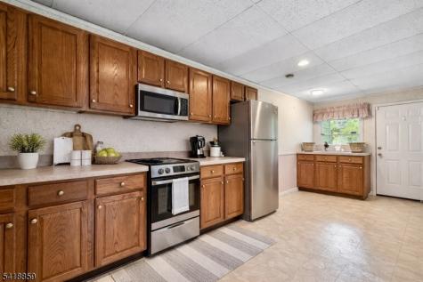 248 Appletree Lane Mountainside NJ 07092