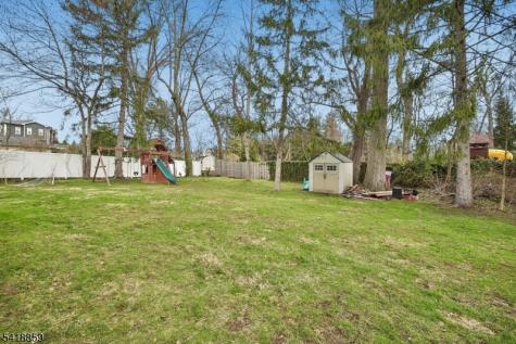 248 Appletree Lane Mountainside NJ 07092