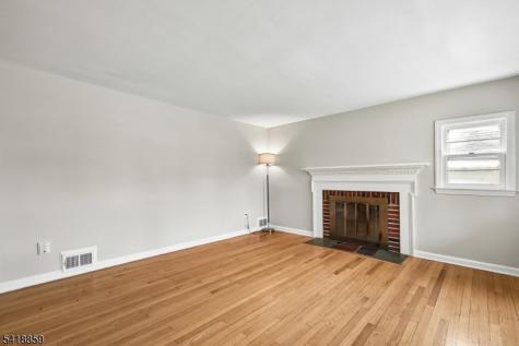 248 Appletree Lane Mountainside NJ 07092