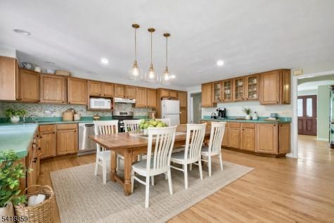 248 Appletree Lane Mountainside NJ 07092