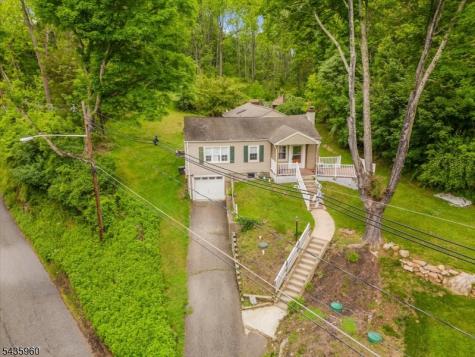 16 High Street Blairstown NJ 07825