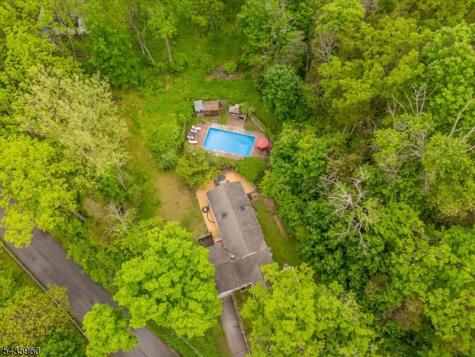 16 High Street Blairstown NJ 07825