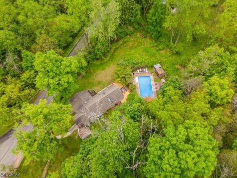 16 High Street Blairstown NJ 07825