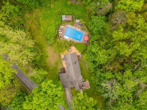 16 High Street Blairstown NJ 07825