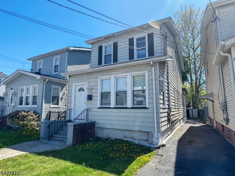11 Lentz Place Irvington NJ 07111