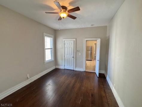 11 Lentz Place Irvington NJ 07111
