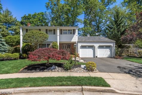 54 Eileen Way Edison NJ 08837