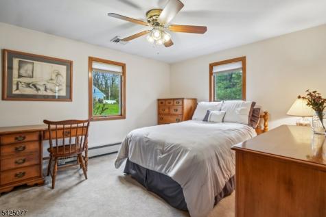 4 Valley Place Chester NJ 07930
