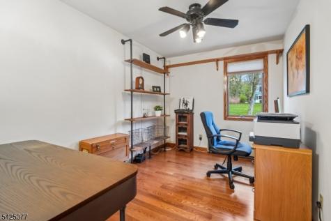 4 Valley Place Chester NJ 07930