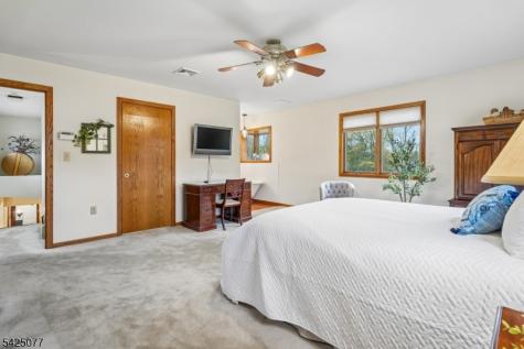 4 Valley Place Chester NJ 07930