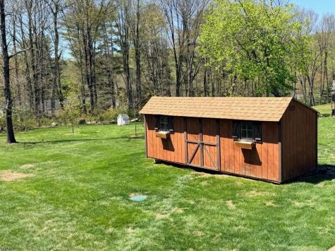 4 Valley Place Chester NJ 07930
