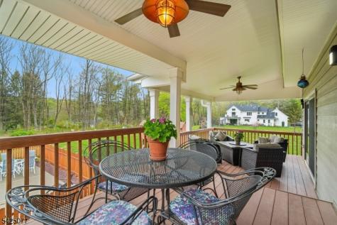 4 Valley Place Chester NJ 07930