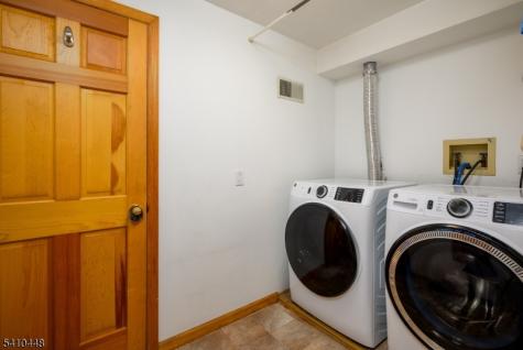 437 Bailey Avenue Union NJ 07083