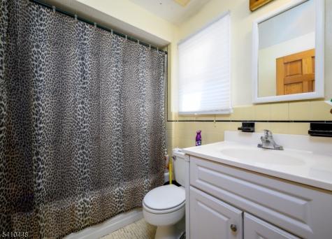 437 Bailey Avenue Union NJ 07083