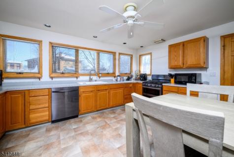 437 Bailey Avenue Union NJ 07083