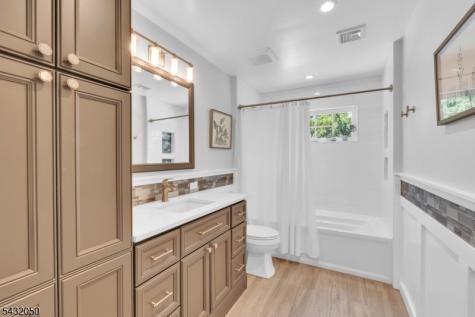 3 Aspen Drive Chester NJ 07930
