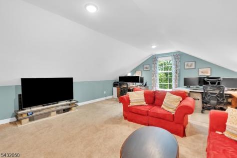 3 Aspen Drive Chester NJ 07930