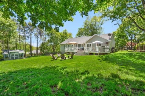3 Aspen Drive Chester NJ 07930