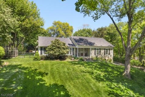 3 Aspen Drive Chester NJ 07930