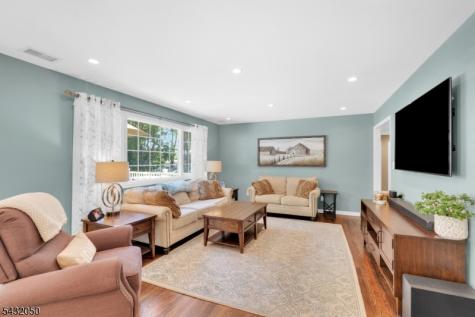 3 Aspen Drive Chester NJ 07930