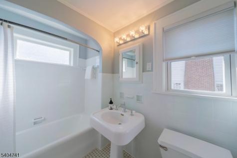 2 Lowell Place West Orange NJ 07052