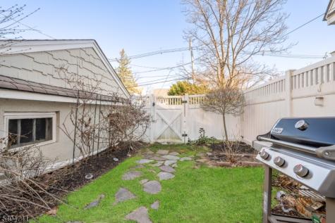 2 Lowell Place West Orange NJ 07052