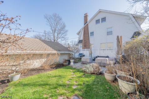 2 Lowell Place West Orange NJ 07052