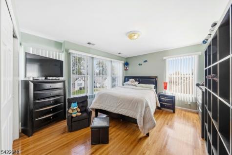13 W 5th Avenue Linden NJ 07036