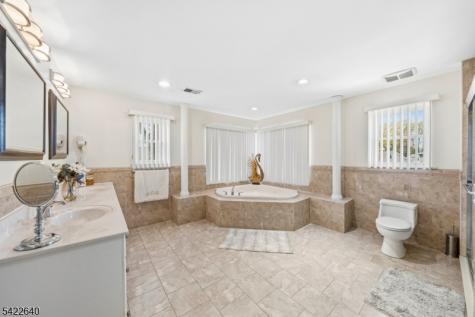 13 W 5th Avenue Linden NJ 07036
