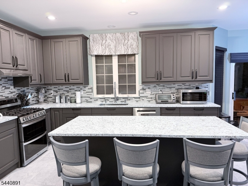 9 Angelina Court Monroe NJ 08831