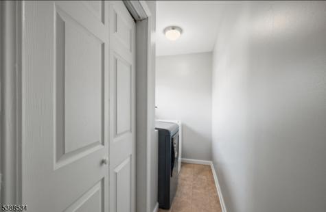 136 Haroldson Place Pompton Lakes NJ 07442