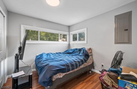 136 Haroldson Place Pompton Lakes NJ 07442
