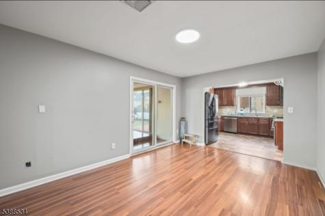 136 Haroldson Place Pompton Lakes NJ 07442