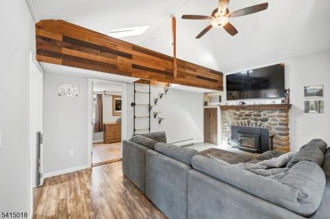 42 Woodside Drive West Milford NJ 07480