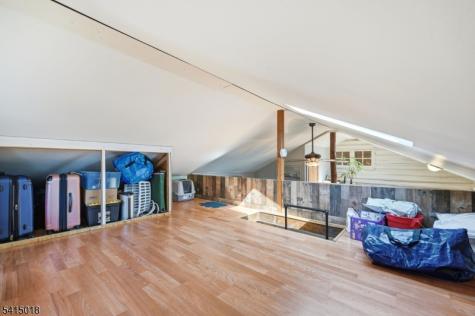 42 Woodside Drive West Milford NJ 07480