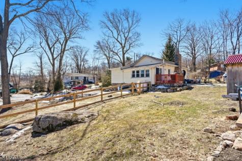 42 Woodside Drive West Milford NJ 07480