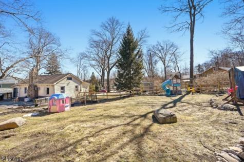 42 Woodside Drive West Milford NJ 07480
