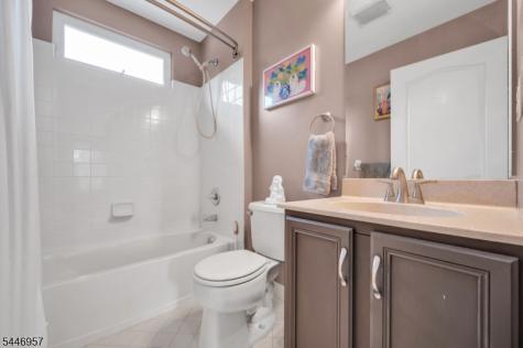 432 Hamilton Drive Greenwich NJ 08886