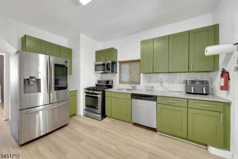 127 N 16th Street East Orange NJ 07017