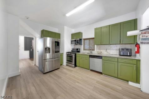 127 N 16th Street East Orange NJ 07017