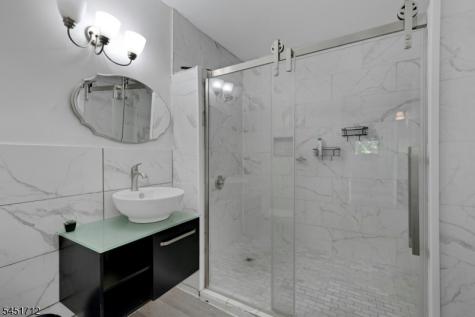 127 N 16th Street East Orange NJ 07017