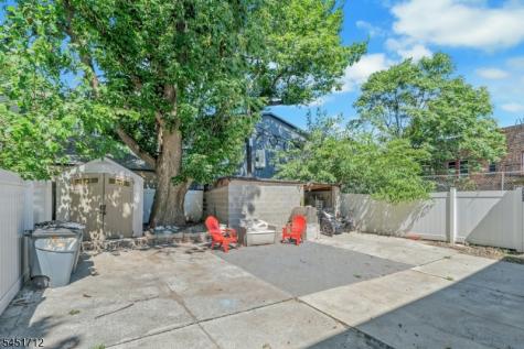 127 N 16th Street East Orange NJ 07017