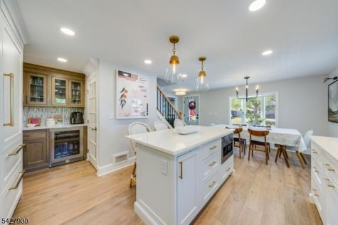 7 Meadow Road Chatham NJ 07928