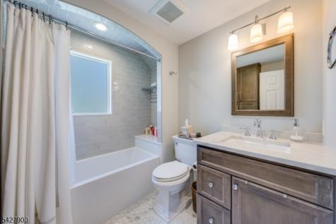 7 Meadow Road Chatham NJ 07928